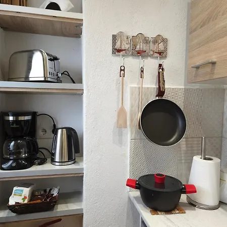 αnesi Apartman Szkiáthosz