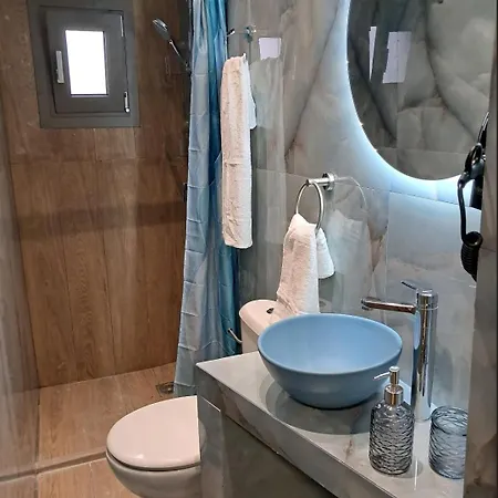 아파트 Αnesi Apartments *