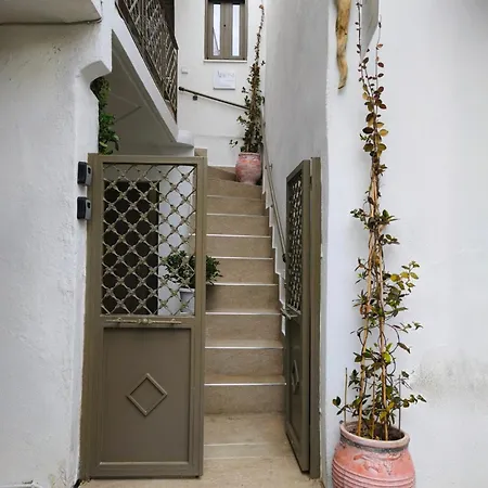 αnesi Skiathos-stad